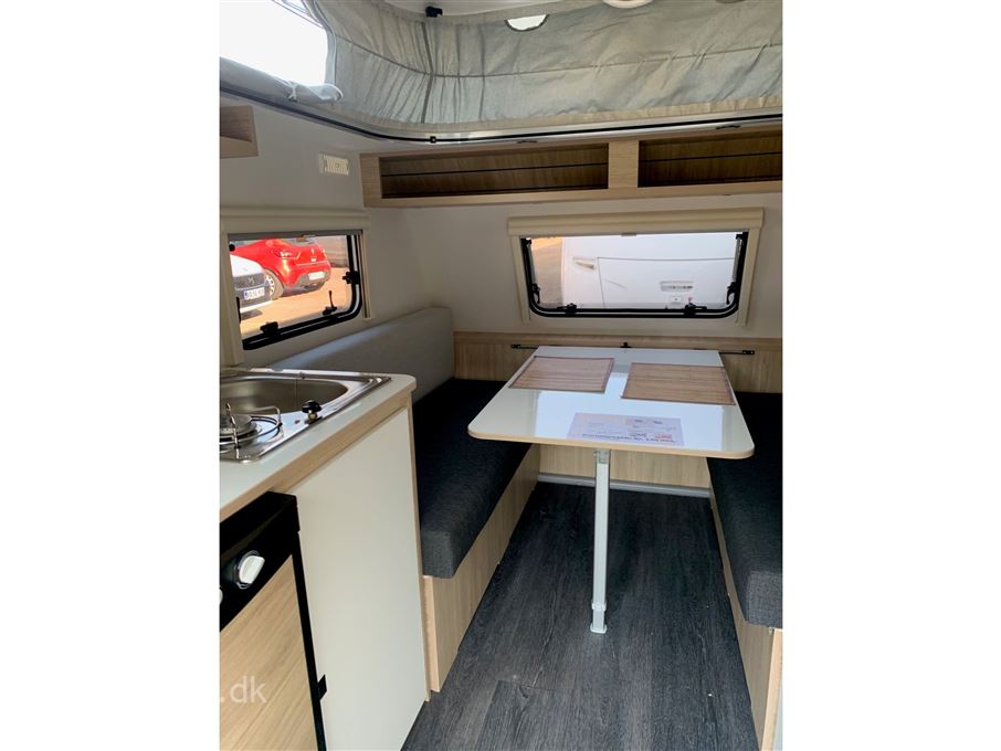 Caravelair Silver 270