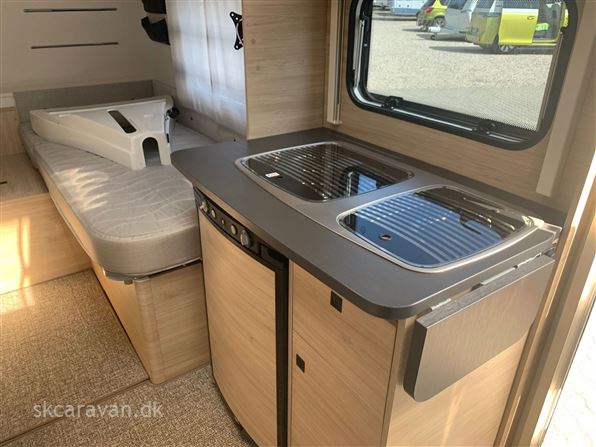 Caravelair Titanium 450