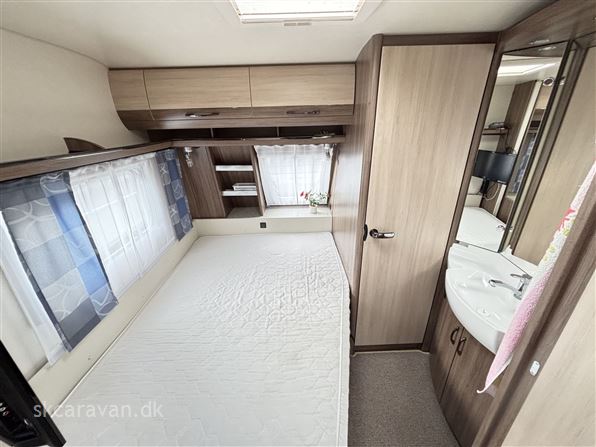 Hobby De Luxe Easy 400 SFE