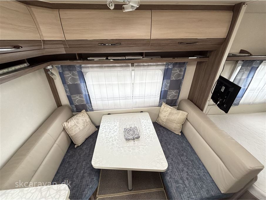 Hobby De Luxe Easy 400 SFE