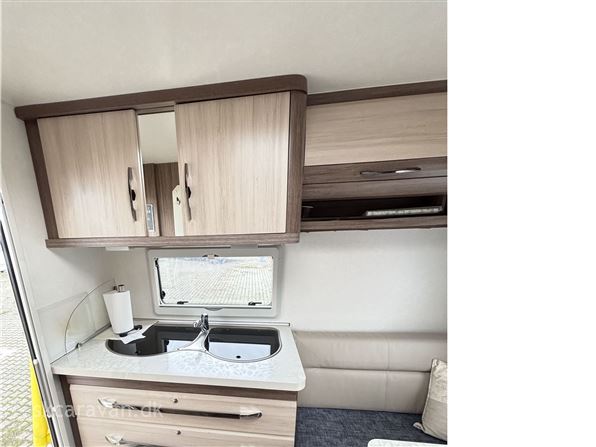 Hobby De Luxe Easy 400 SFE