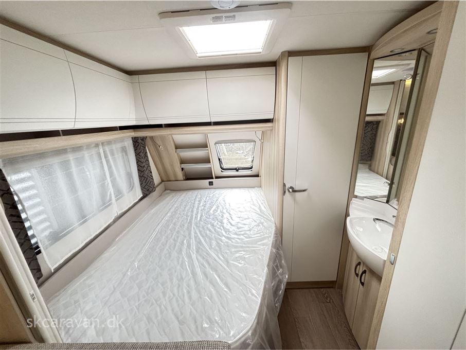 Hobby De Luxe 400 SFE