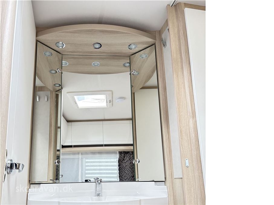 Hobby De Luxe 400 SFE