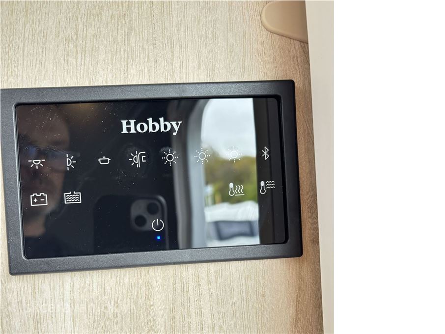 Hobby De Luxe 400 SFE