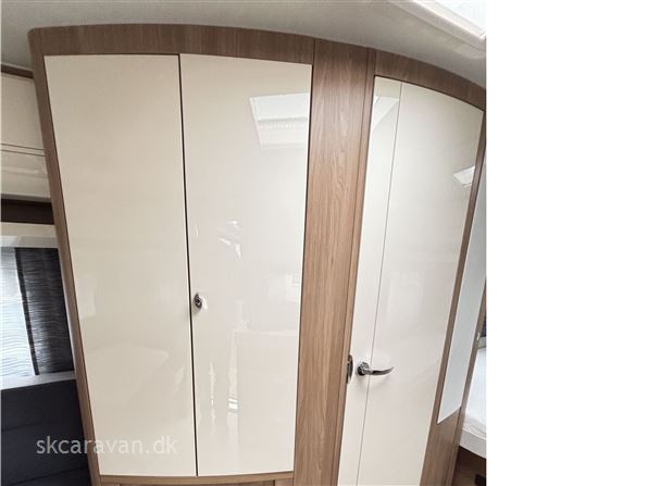 Hobby Excellent 495 UL