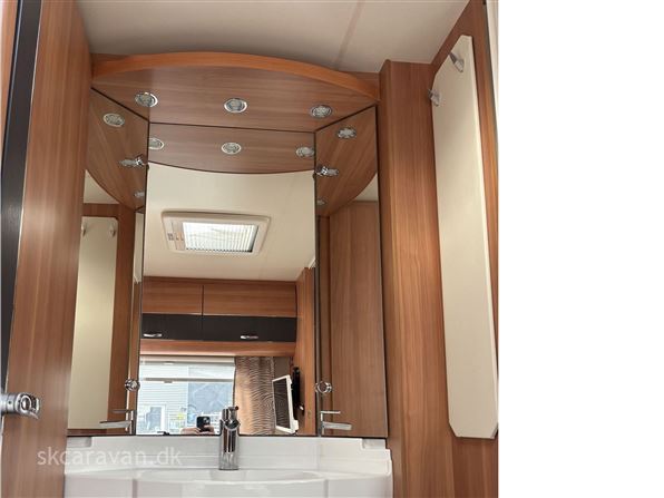 Hobby De Luxe 460 UFe