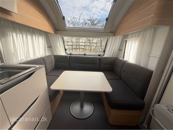 Adria Adora 572 UT