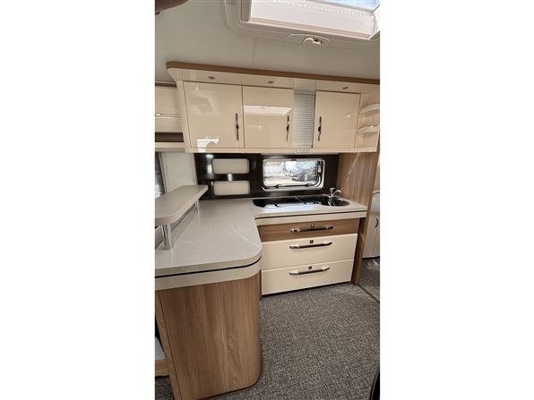 Hobby Excellent 560 CFe