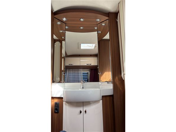 Hobby Premium 560 CFe
