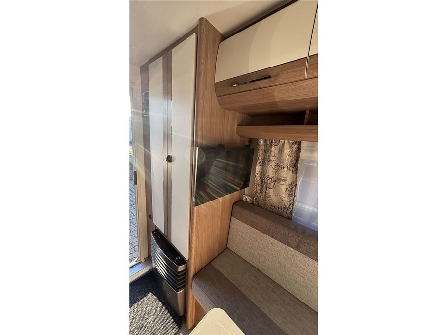 Hobby De Luxe 440 SF