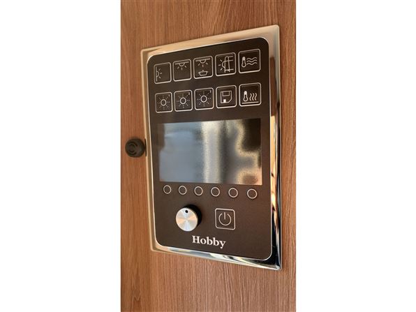 Hobby De Luxe 440 SF