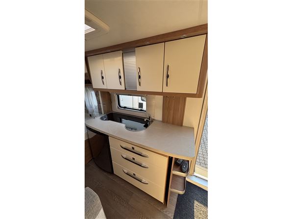 Hobby De Luxe 440 SF