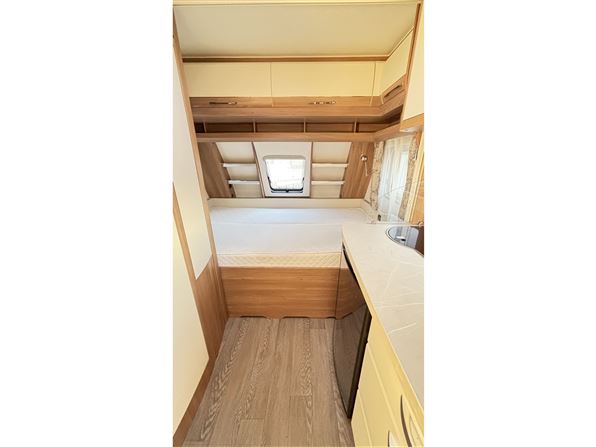 Hobby De Luxe 440 SF