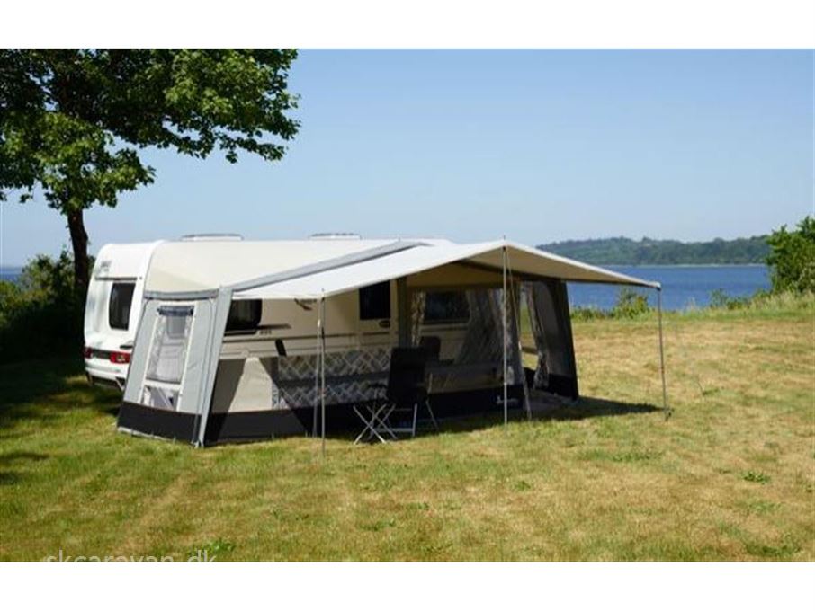 Isabella Eclipse front sun canopy