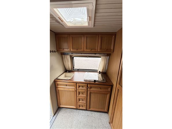 Hobby De Luxe 400