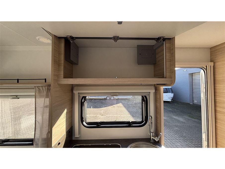 Caravelair Alba Style 390 DK Line