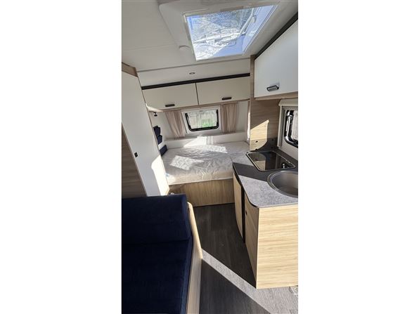 Caravelair Alba Style 390 DK Line