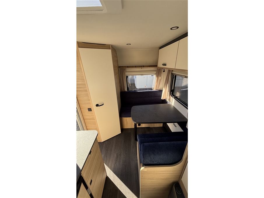 Caravelair Alba Style 390 DK Line