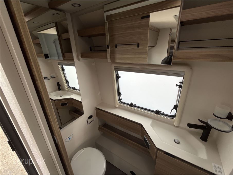 Dethleffs Nomad 490 EST