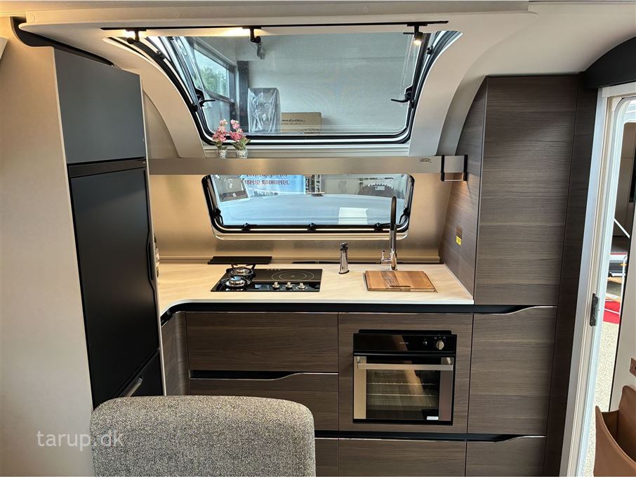 Adria Alpina 663 HT TWIN AXEL