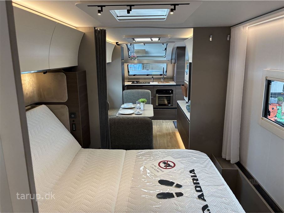 Adria Alpina 663 HT TWIN AXEL