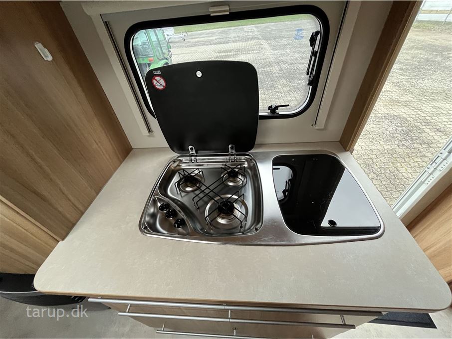 Caravelair Antares Luxe 527