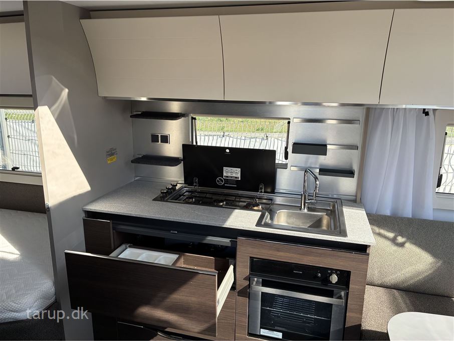 Adria Alpina 763 UK