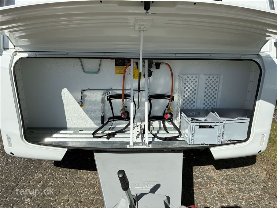 Adria Alpina 763 UK