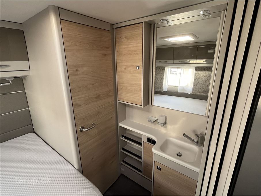 Dethleffs Nomad Snow 590 RF