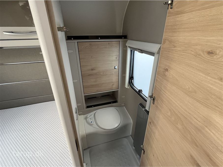 Dethleffs Nomad Snow 590 RF