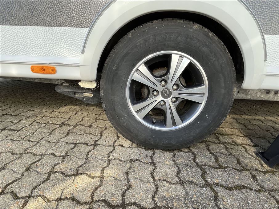 Dethleffs Nomad Snow 590 RF