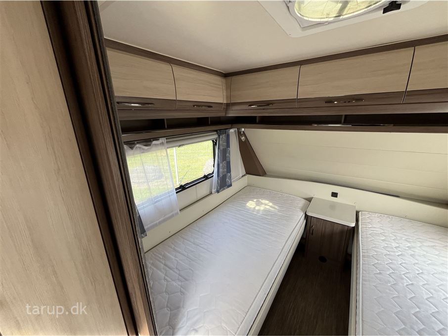 Hobby De Luxe 560 UL