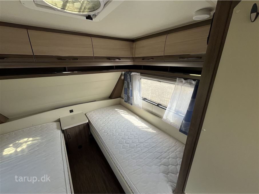 Hobby De Luxe 560 UL