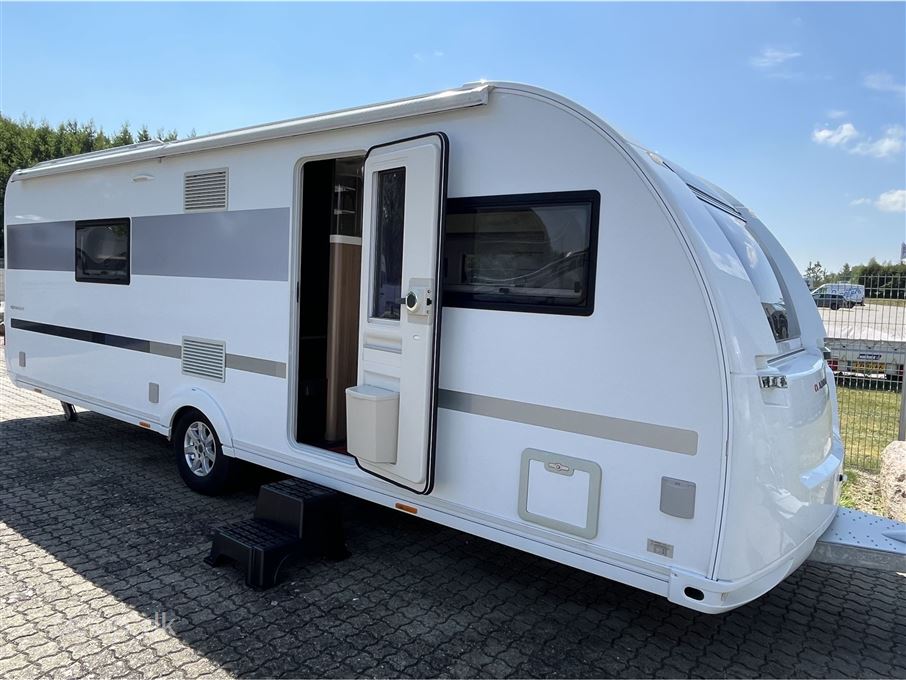 Adria Alpina 663 UK