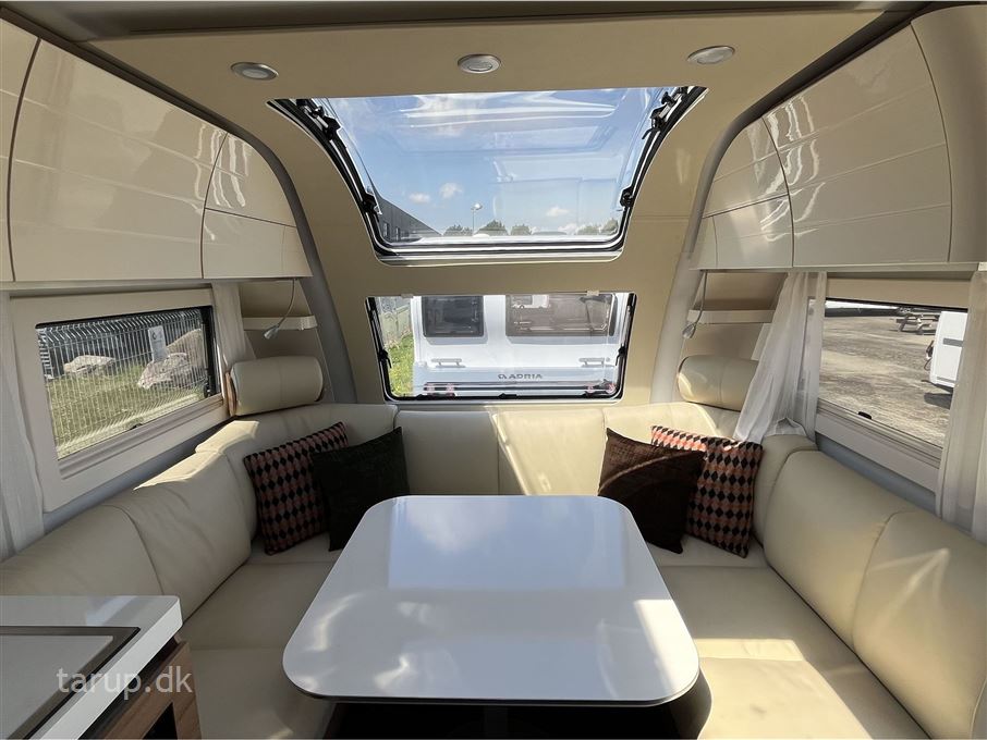 Adria Alpina 663 UK