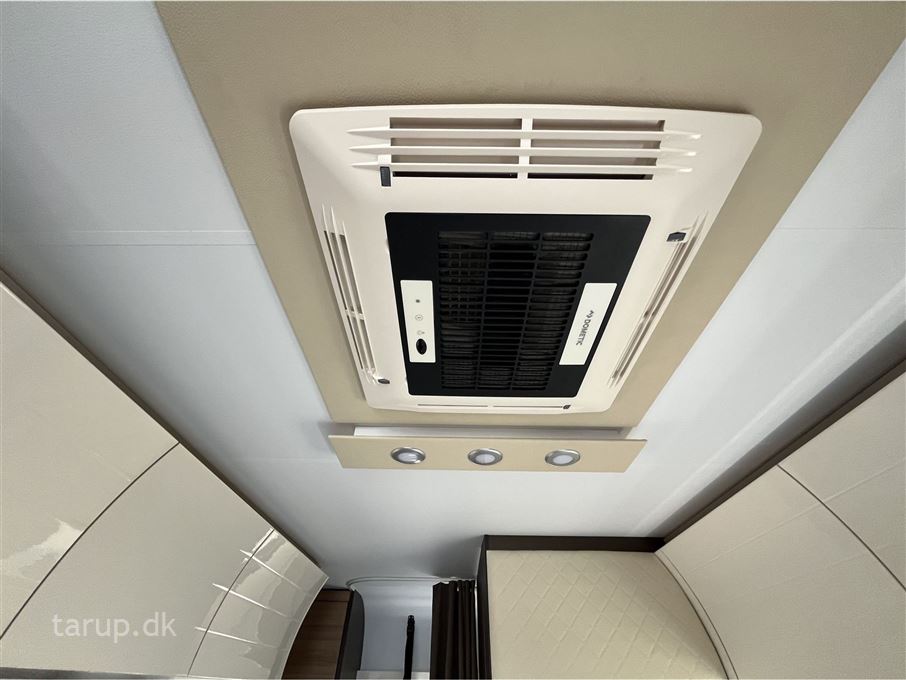 Adria Alpina 663 UK