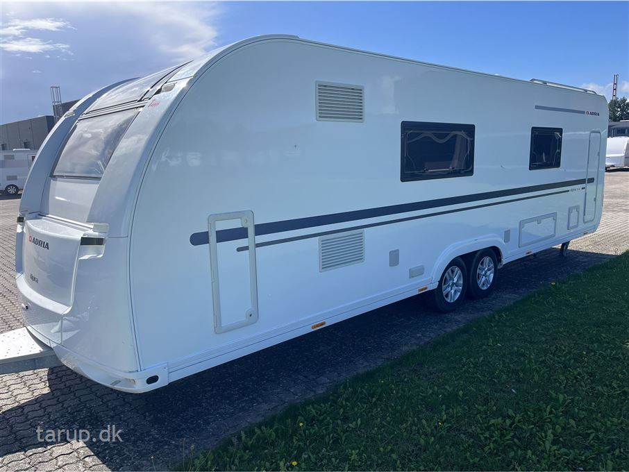 Adria Alpina 753 HK
