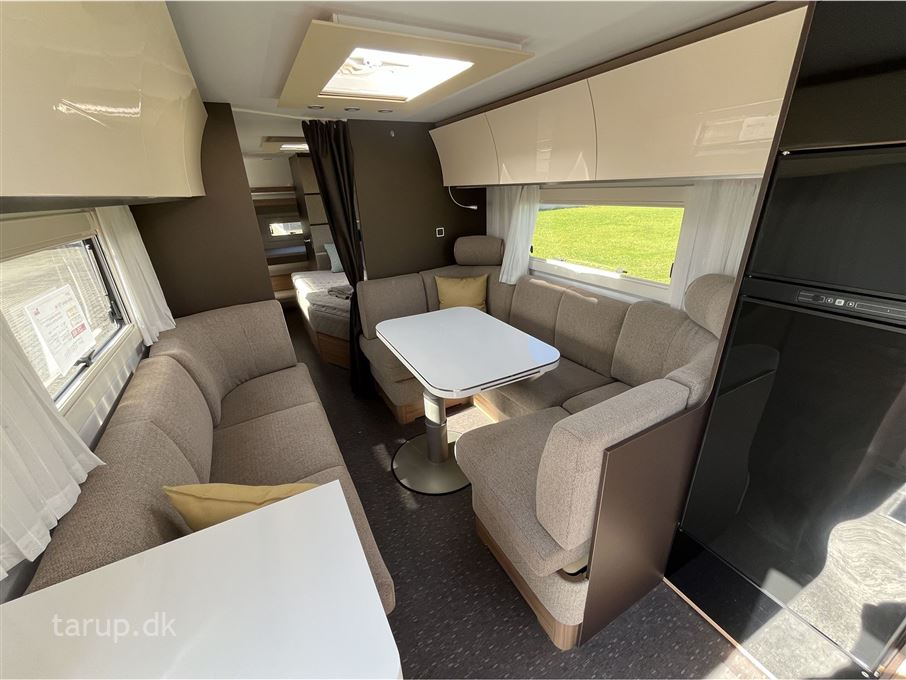 Adria Alpina 753 HK