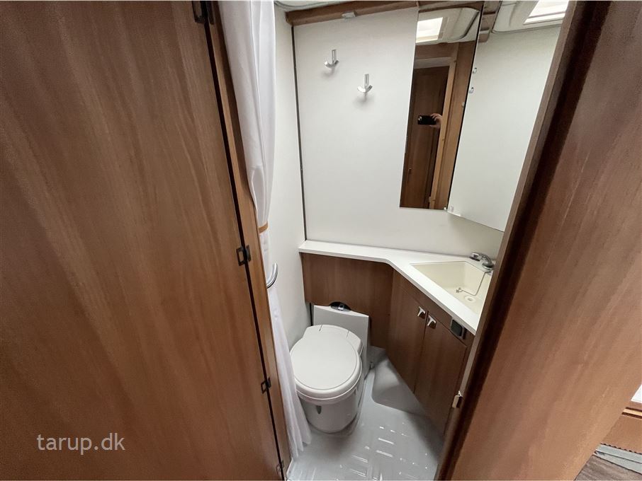 Kabe Royal 560 GLE KS B8