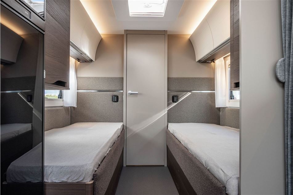 Adria Alpina 613 UT