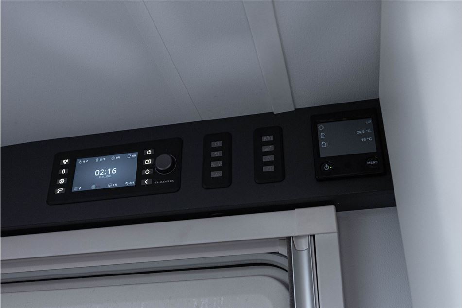 Adria Alpina 663 HT TWIN AXEL