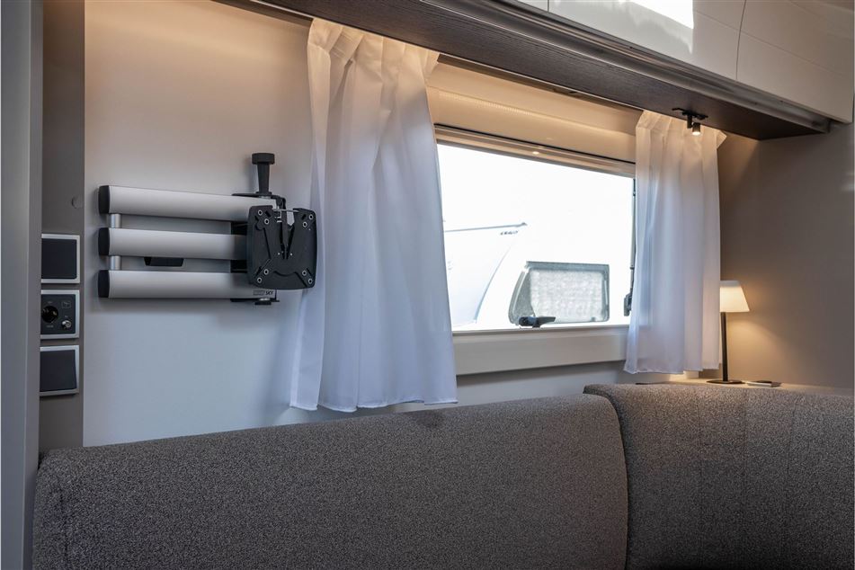 Adria Alpina 663 HT TWIN AXEL