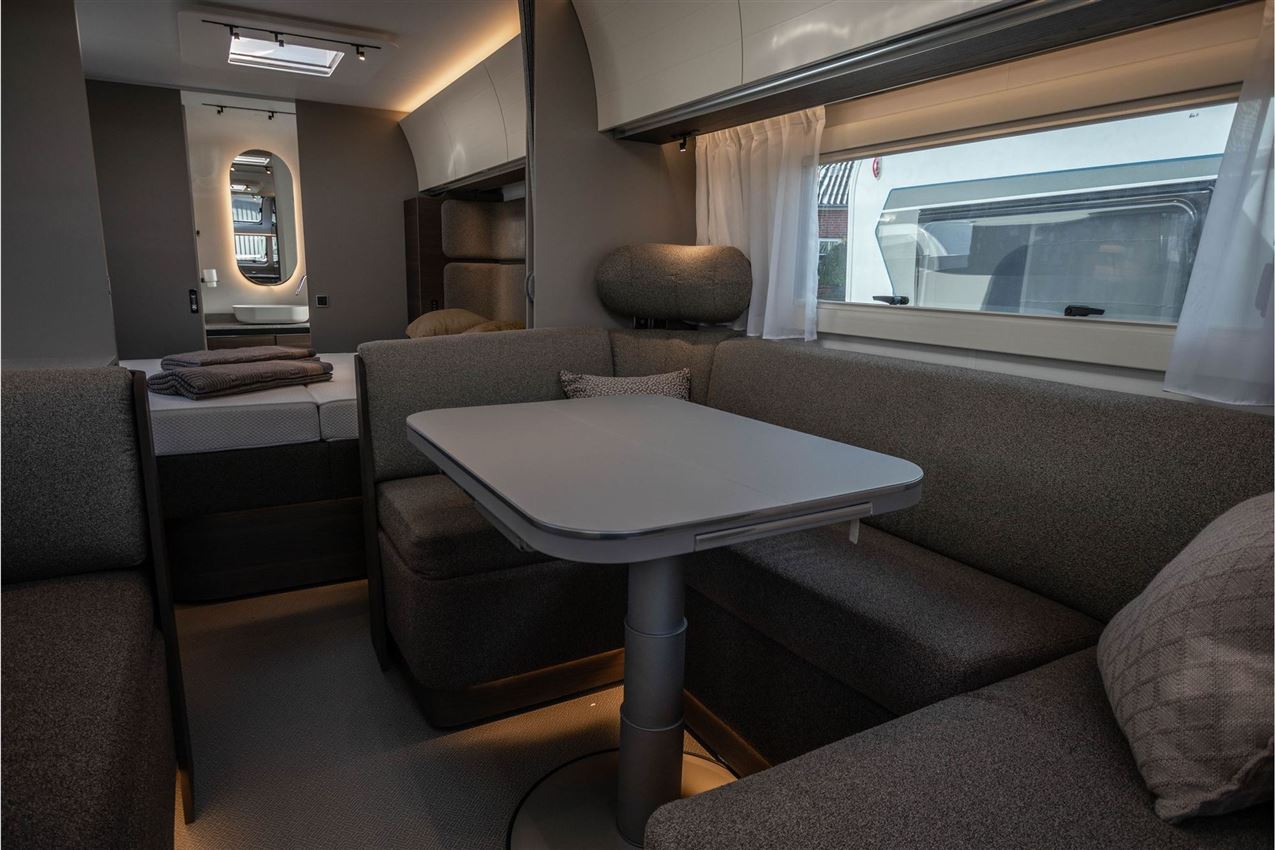 Adria Alpina 663 HT TWIN AXEL