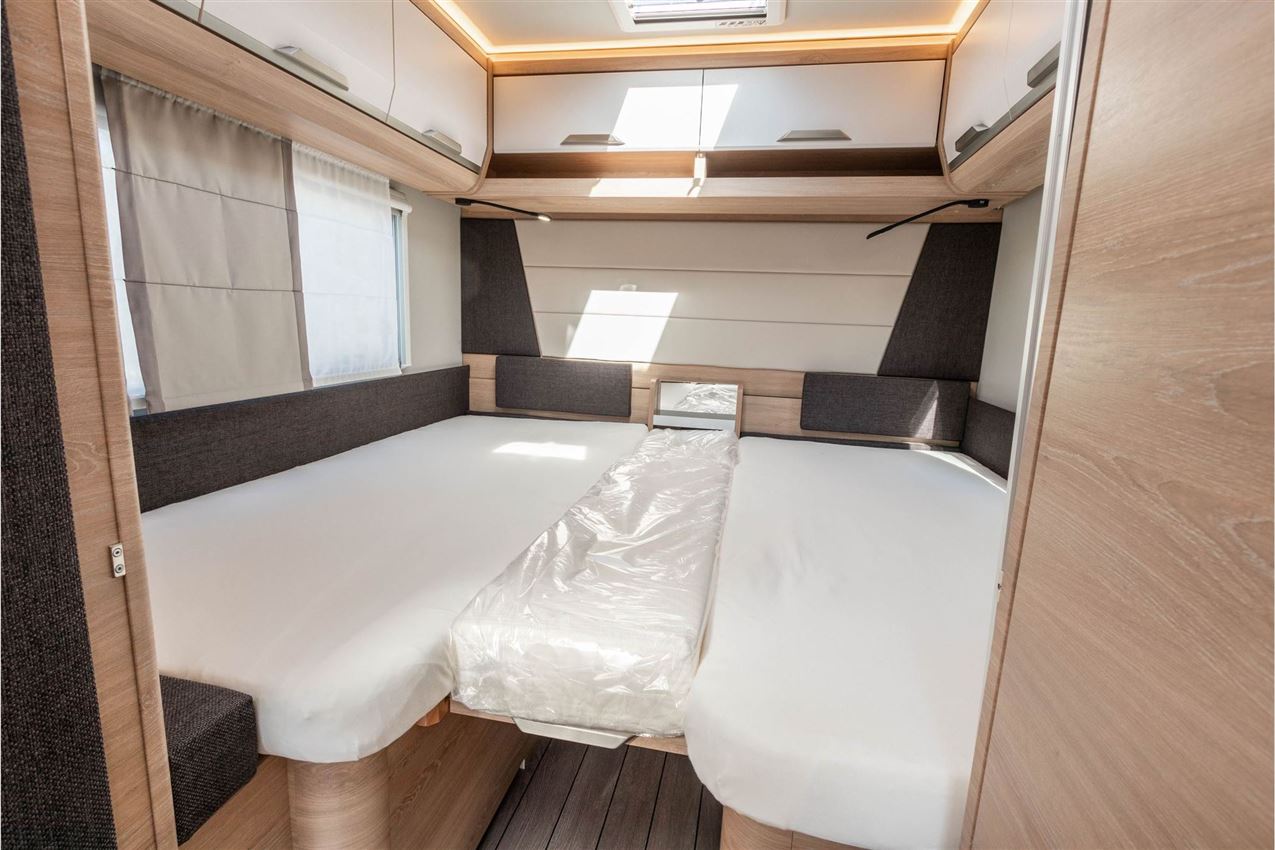 Knaus Südwind 540 UE "60 Years Celebration"