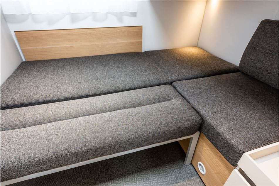 Adria Adora 673 PK Twin axle