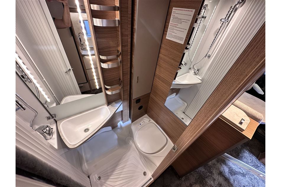 Knaus L!VE I 650 MEG