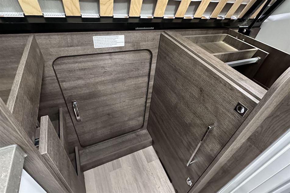 Benimar Yrteo 840 Premium