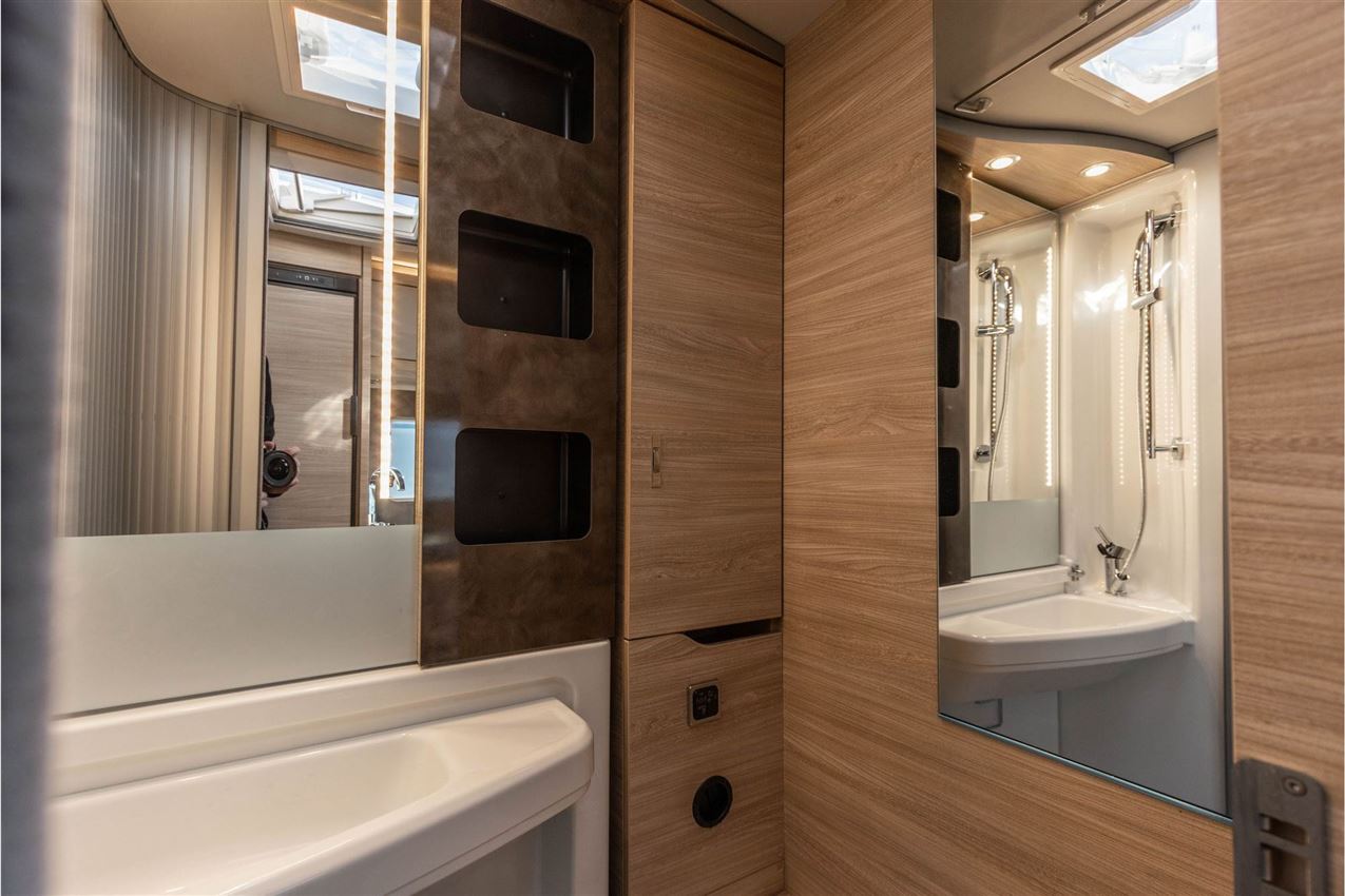 Knaus Van Ti Plus 650 MEG "VW" Platinum Selection