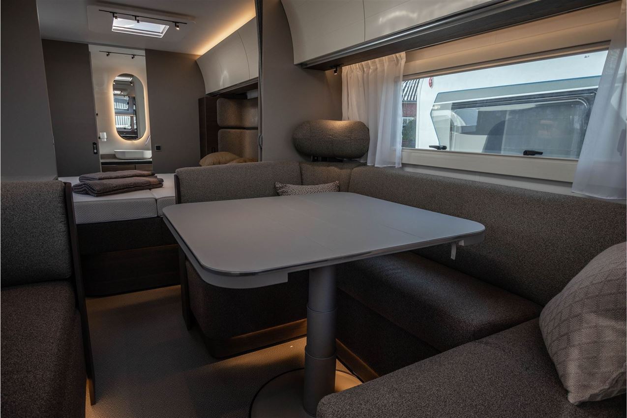 Adria Alpina 663 HT TWIN AXEL