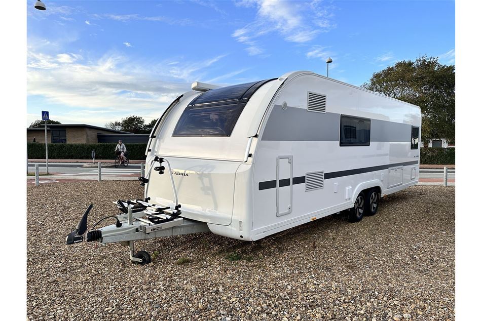 Adria Alpina 663 HT TWIN AXEL